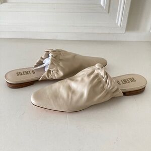 NWOT Silent D Anthropologie Ruched Creme Leather  Pointed Toe Slides Sz 40